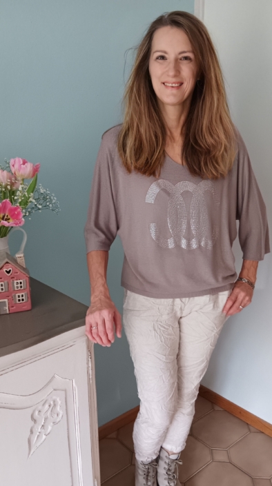 Shirt mit Glamour