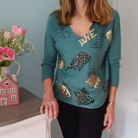 anschmiegsamer Pullover mit Goldprint